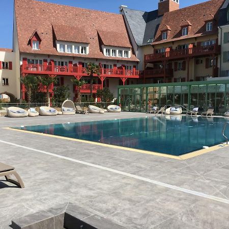Cyrille Et Vacances Presqu'Ile De La Touques Deauville Exterior foto